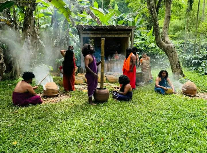 KARNATAKA ADIVASI HAKKI PIKKI NEELAMBARI  HAIR OIL